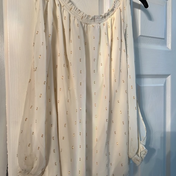 Guess Off The Shoulder Chiffon Blouse - Picture 4 of 5